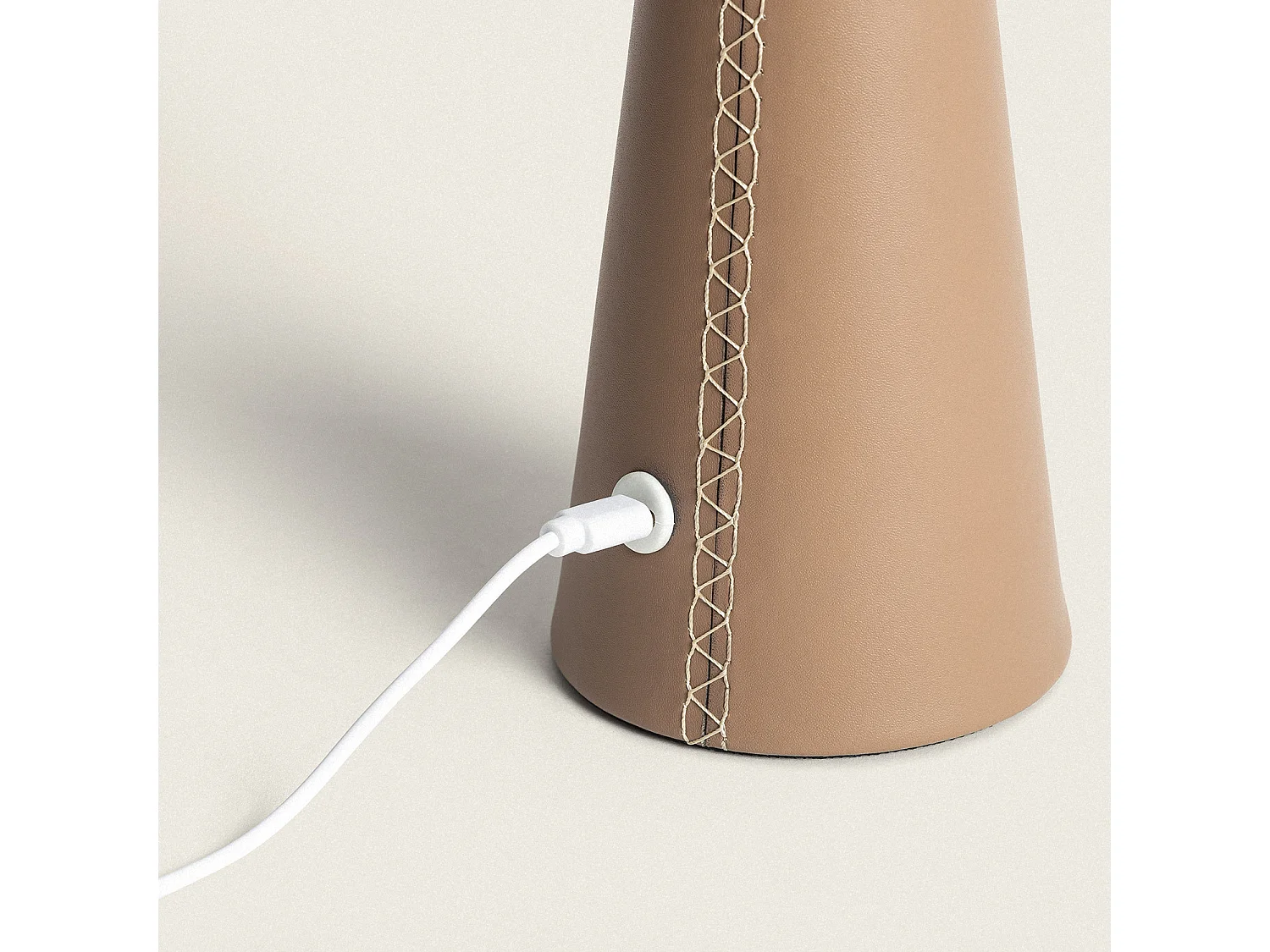 Lampada da Tavolo LED 3W Portatile Cuoio e Metallo con Batteria USB Ricaricabile Nhalma Marrone Chiaro