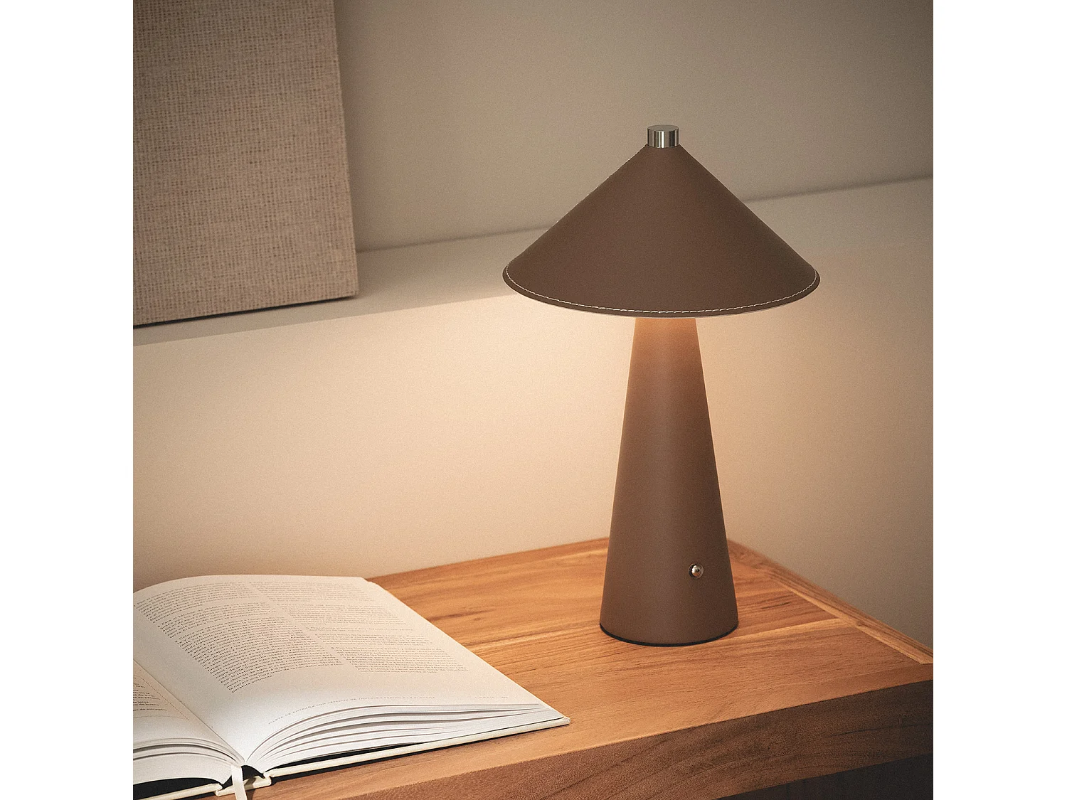 Lampe à Poser LED 3W Portable Cuir et Métal avec Batterie USB Rechargeable Nhalma Brun clair