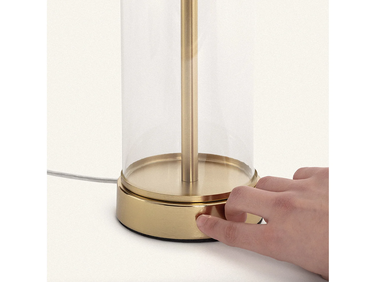 Lámpara de Mesa Metal y Cristal Malta con Interruptor táctil Latón