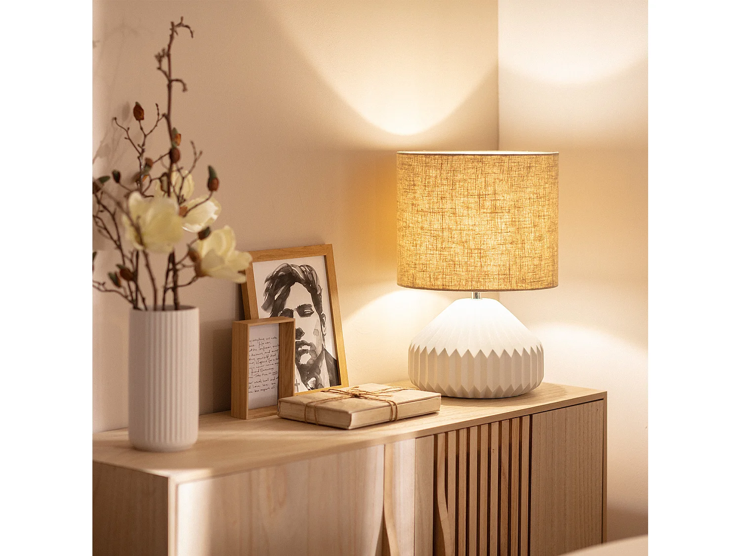 Lampada da Tavolo Porcellana e Tessuto Monduver Bianco