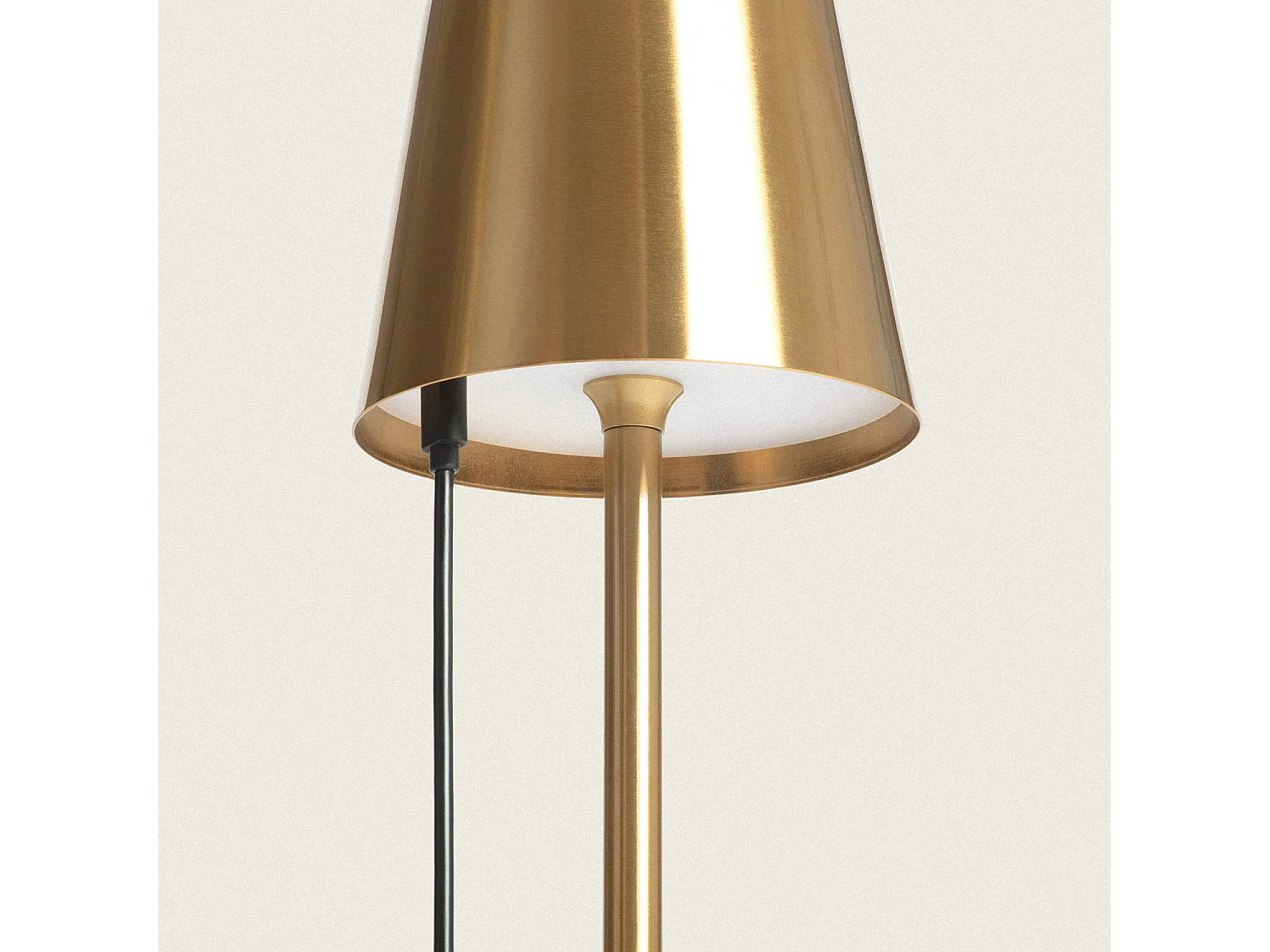 Lampada da Tavolo LED 3W Portatile in Metallo con Batteria Ricaricabile USB Anisa Oro