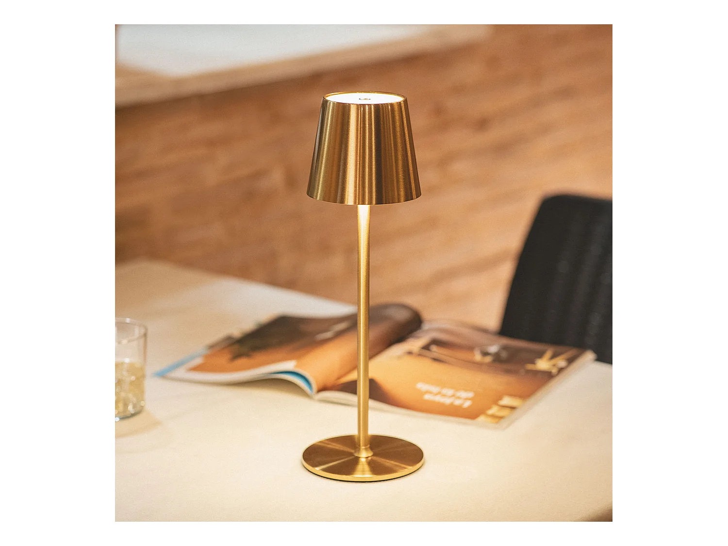 Lámpara de Mesa LED 3W Portátil de Metal con Batería USB Recargable Anisa Dorado