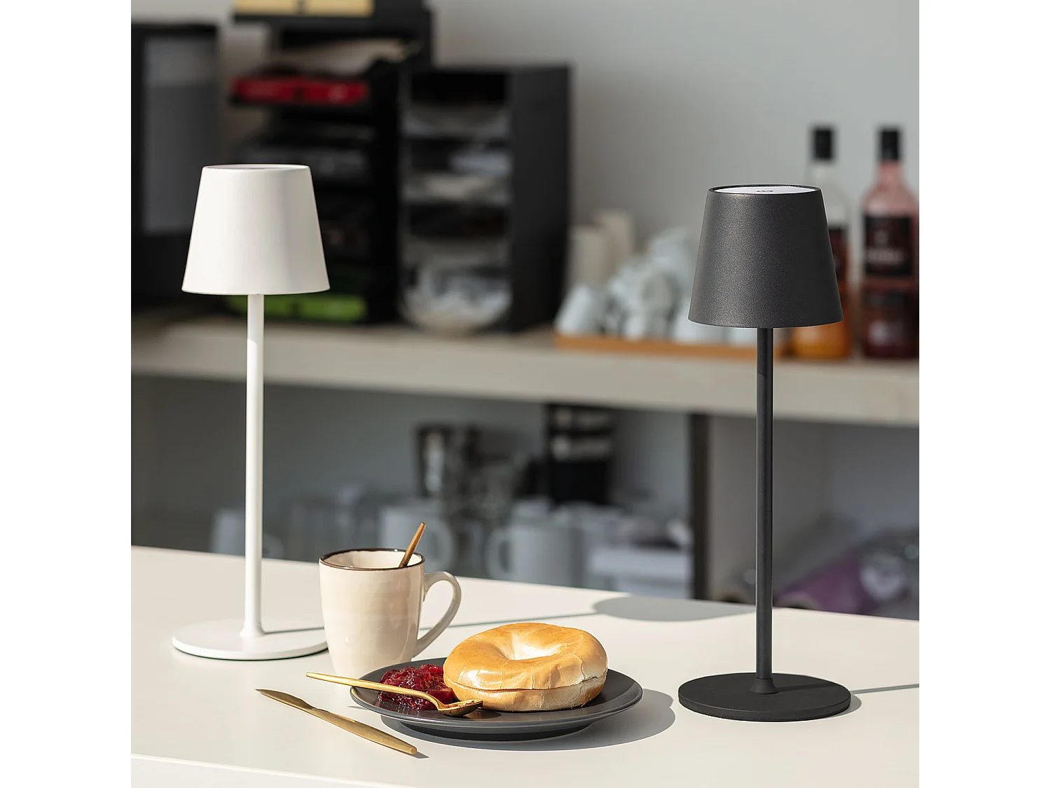 Lámpara de Mesa LED 3W Portátil de Metal con Batería USB Recargable Anisa Blanco
