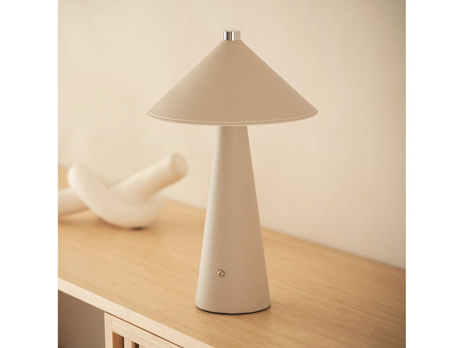 Lampada da Tavolo LED 3W Portatile Cuoio e Metallo con Batteria USB Ricaricabile Nhalma Beige
