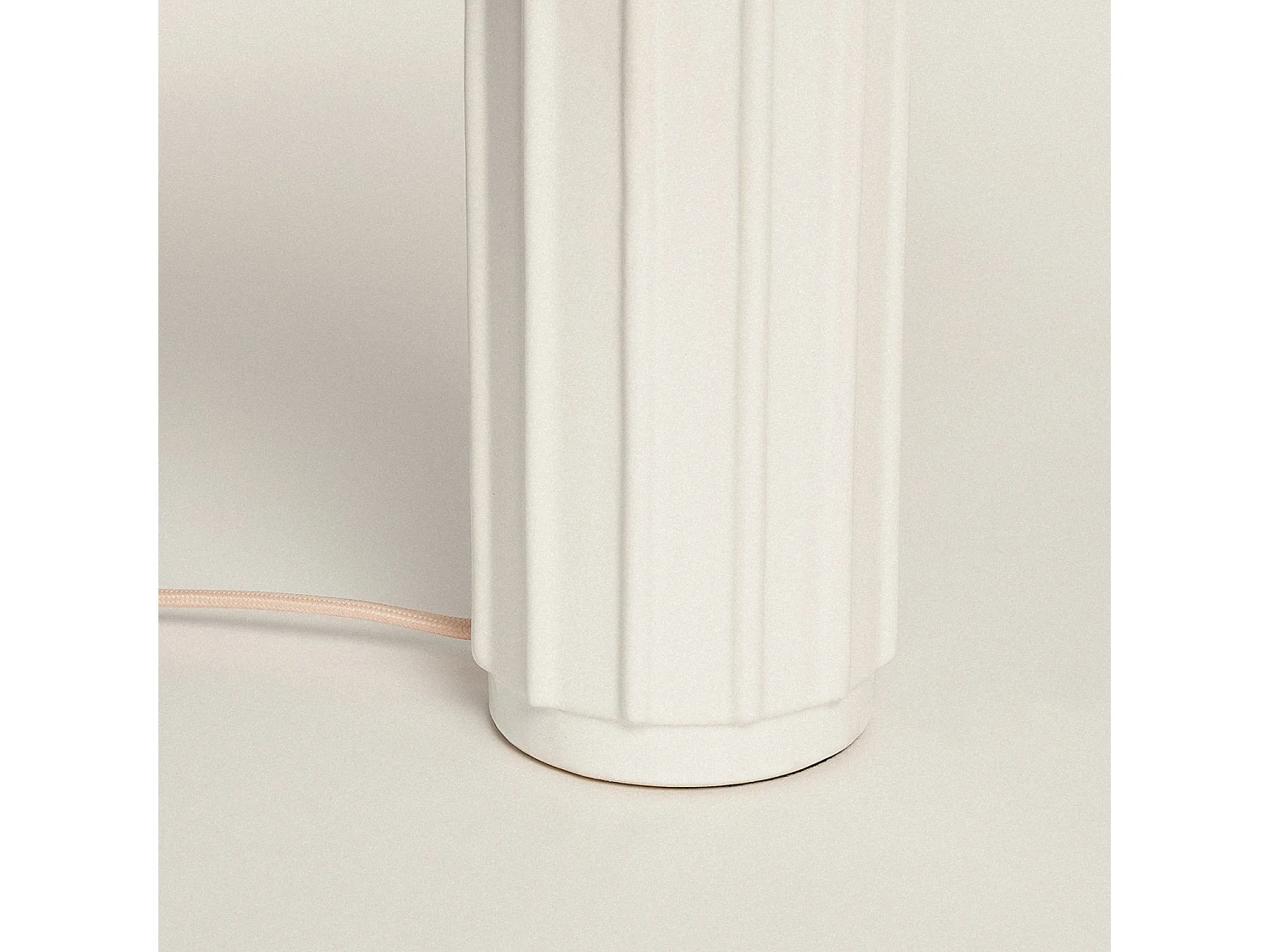 Lampada da Tavolo Ceramica Corbusier Bianco