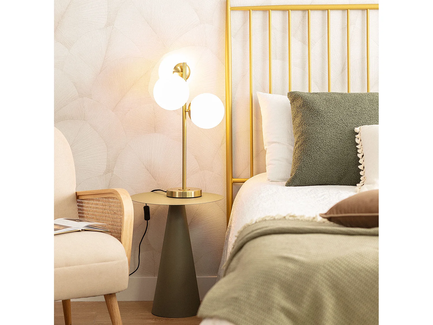 Lámpara de Mesa Metal y Cristal Moonlight Brass 3 Focos Dorado