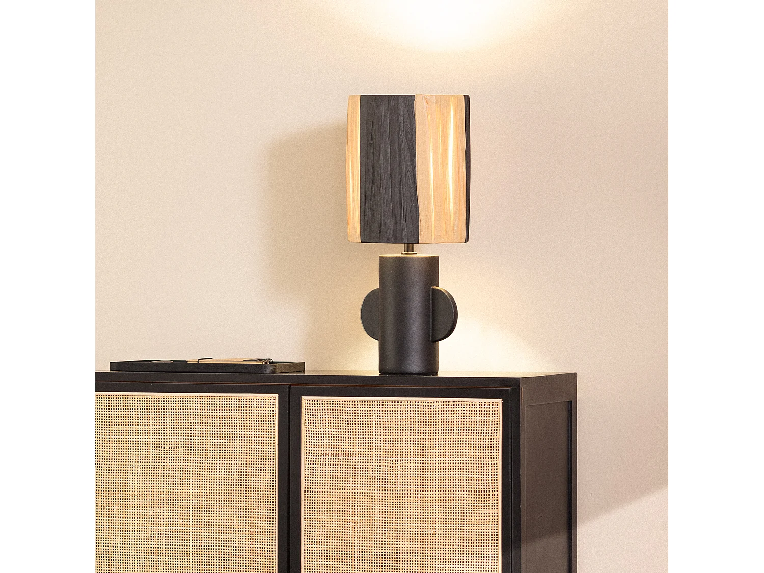 Lampada da Tavolo Ceramica e Rafia Tyler Nero