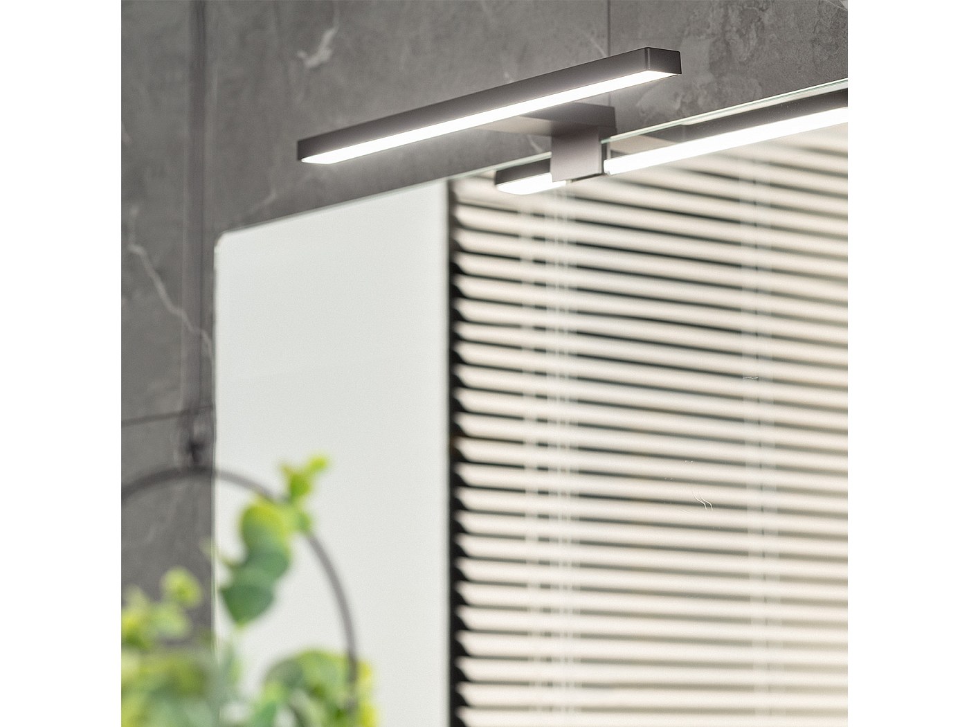 Ledkia Applique Murale LED Salle De Bain 6W Aluminium Et PC