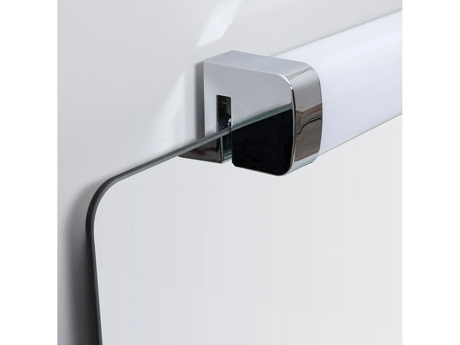 Aplique Espejo Baño Vault 9W Plateado