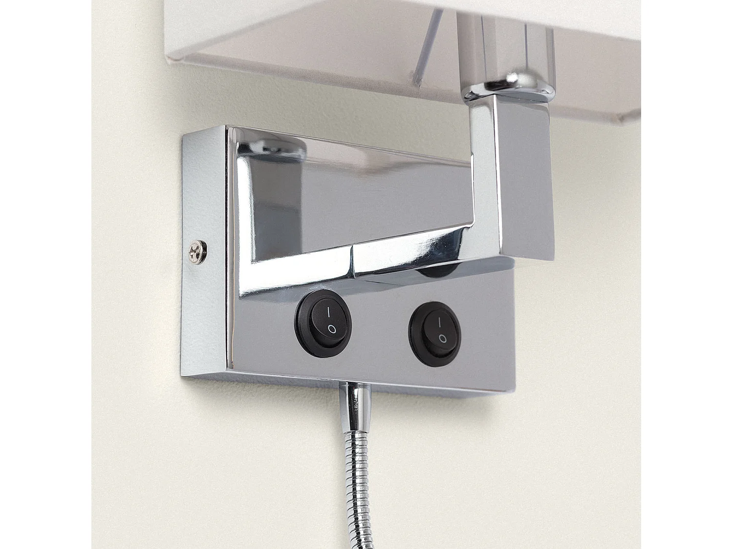 Lámpara de Pared de Metal con Flexo LED de Lectura Waldorf Plateado