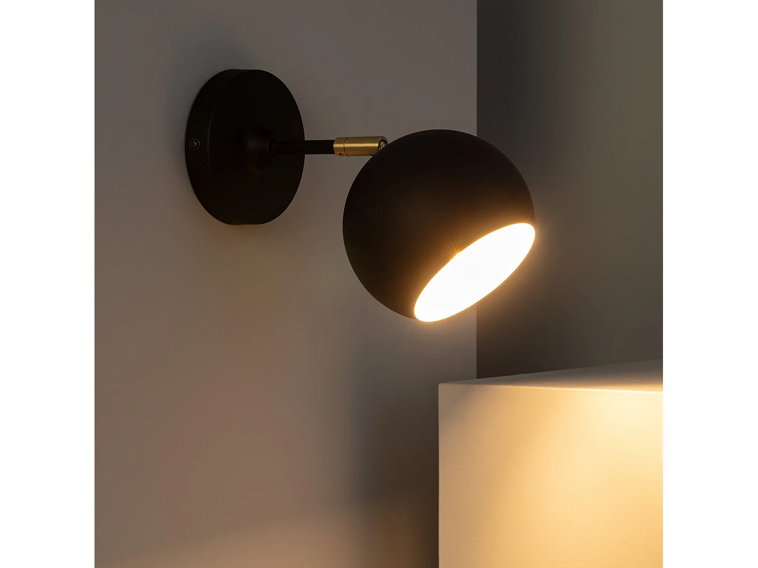 Lampada da Parete Metallo Belta Nero