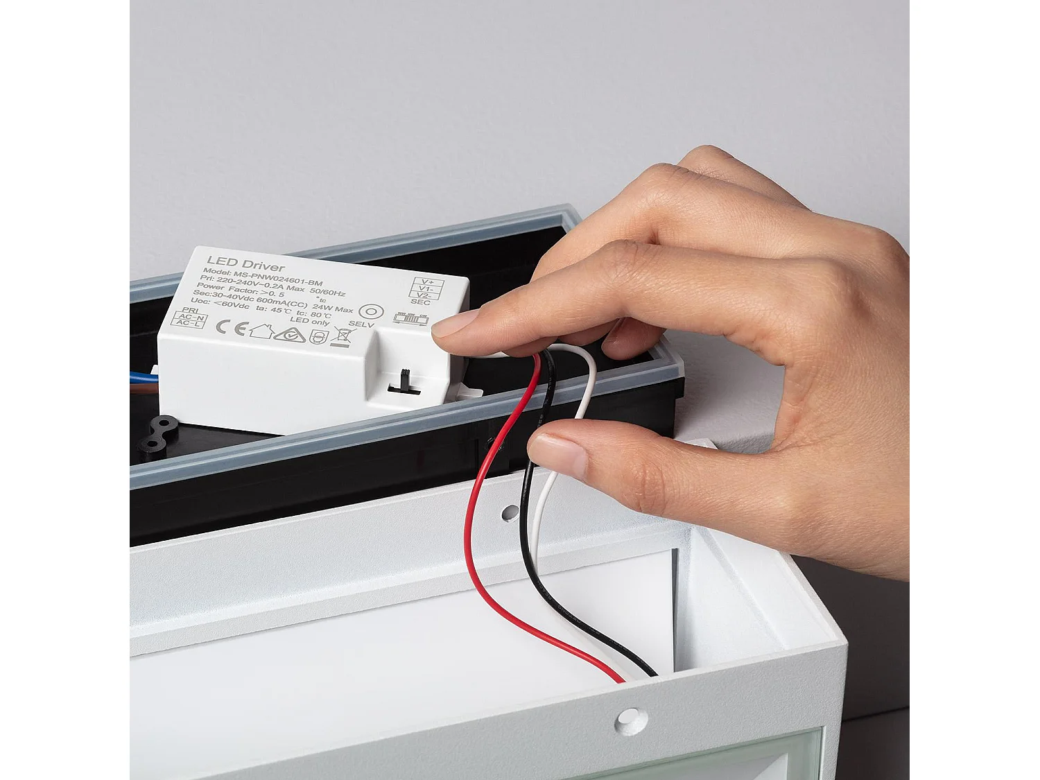 Aplique de Pared Exterior LED 18W de Aluminio Iluminación Doble Cara CCT Seleccionable Gropius Blanco