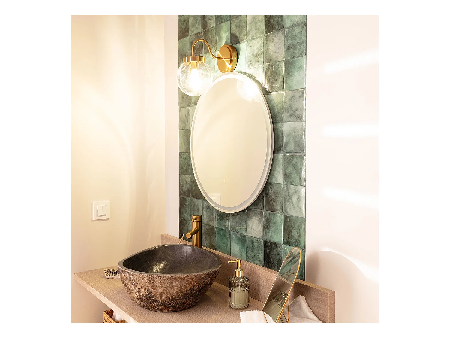 Lámpara de Pared Exterior Metal y Cristal Driyah Dorado