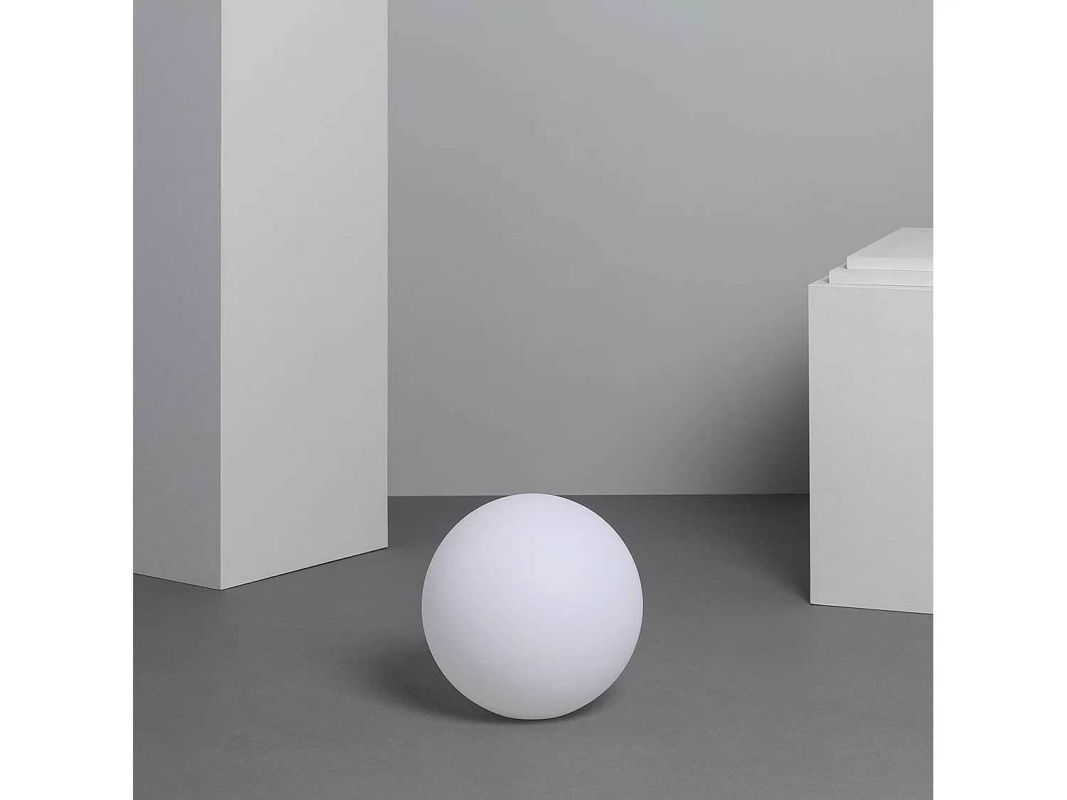 Sphère LED RGBW IP65 30cm Rechargeable