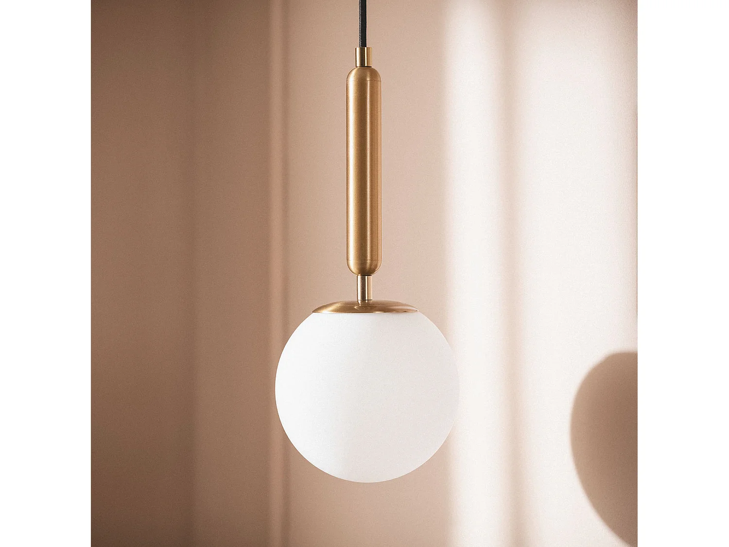 Suspension Métal et Verre Oto Doré