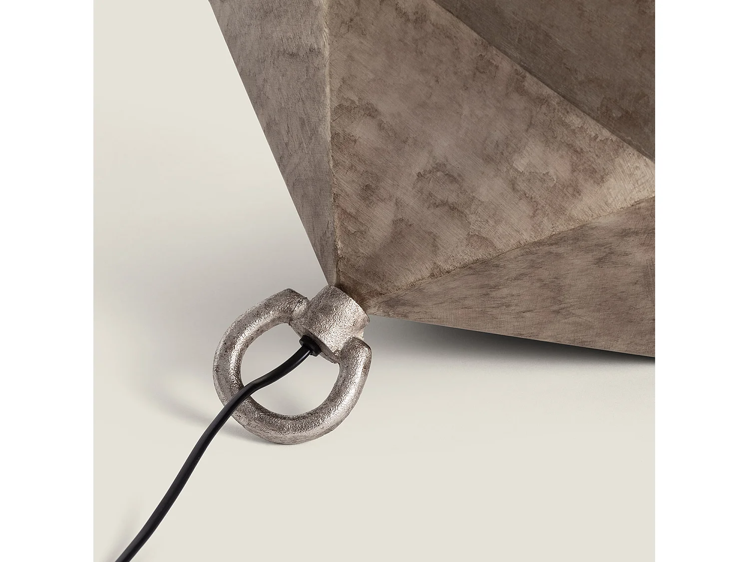 Lámpara de Mesa Metal Elia Plateado