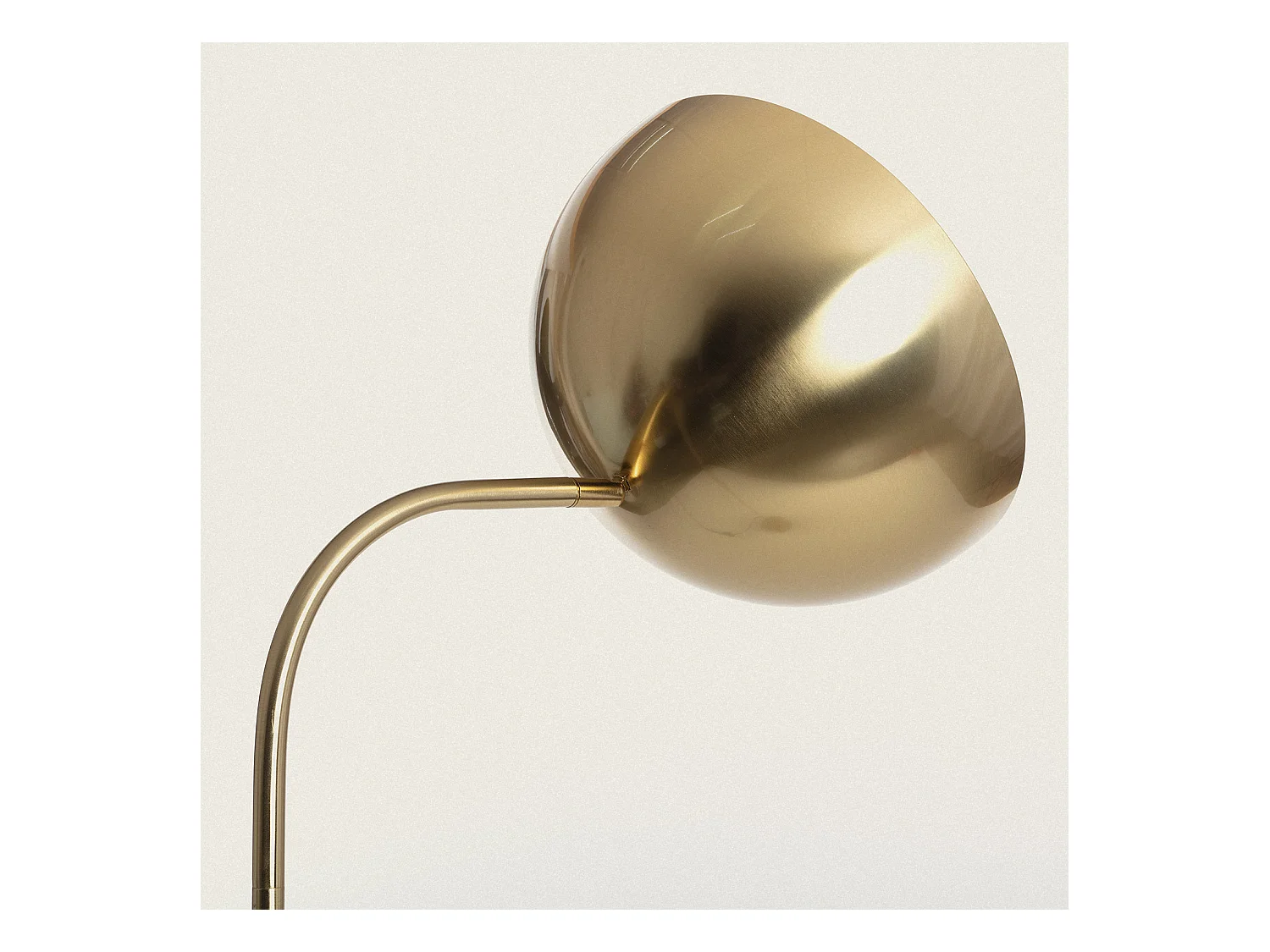 Lampada da Terra Bowlen Oro