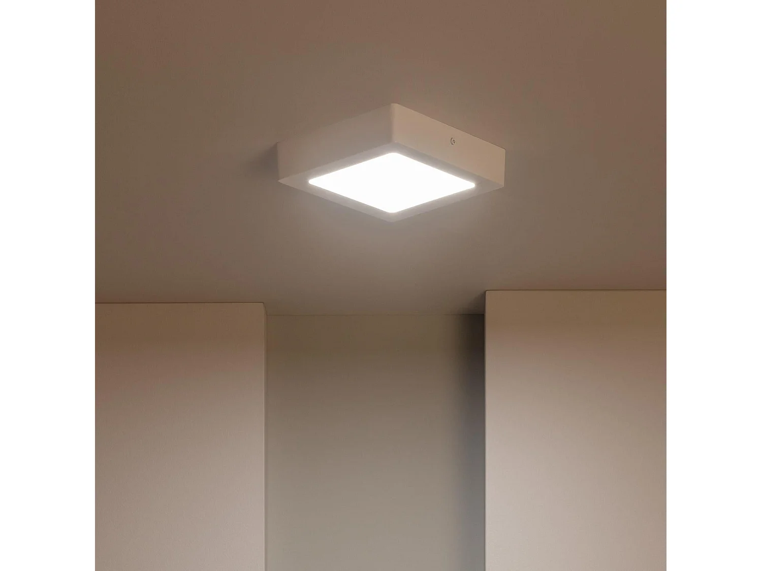 Plafonnier LED Carré 12W  170x170 mm 6000K Blanc froid