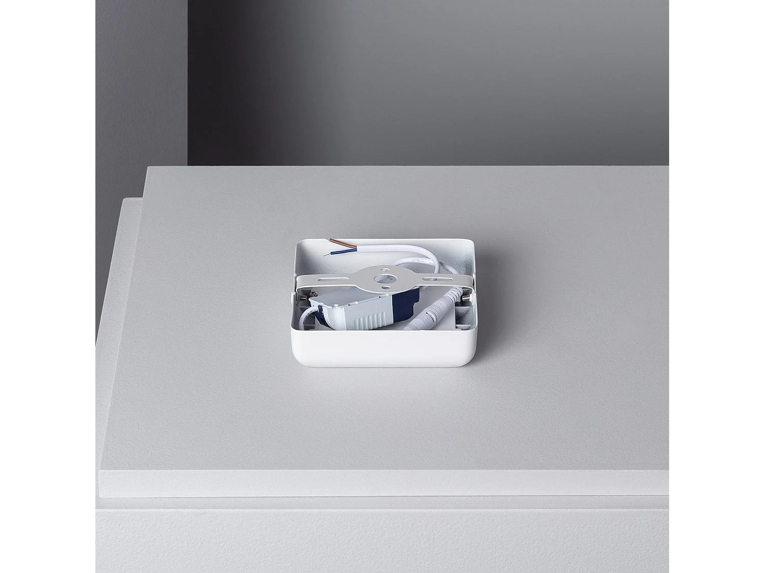 Plafonnier LED Carré Métal Design White 6W 122x122mm 4000K Blanc neutre