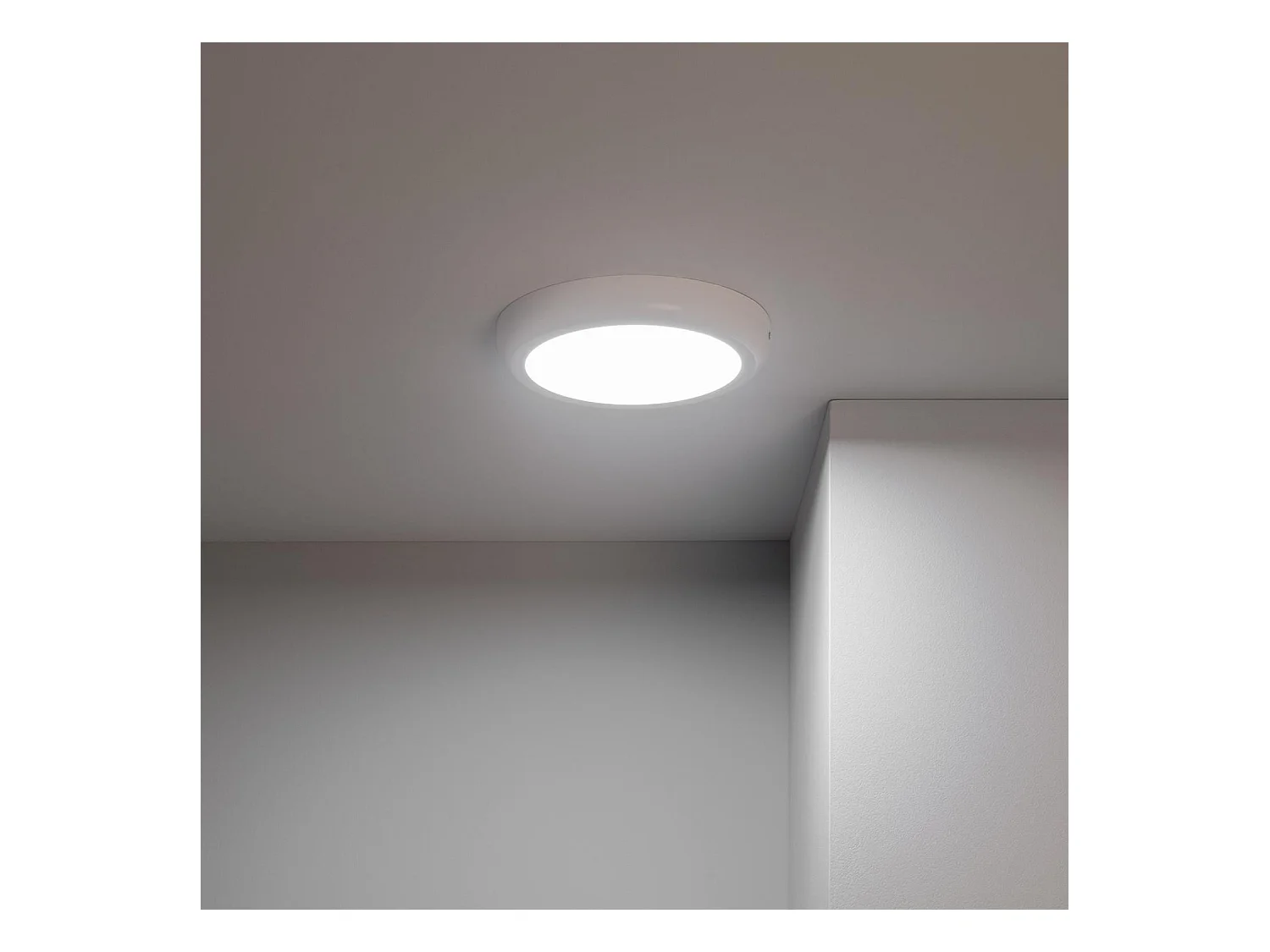 Plafonnier LED Rond 18W Métal Design White Ø225 mm  3000K Blanc chaud