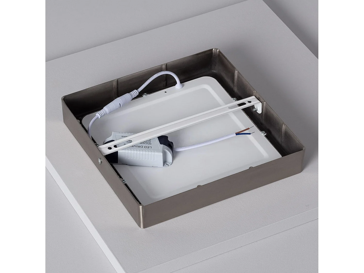 Plafonnier LED Carré Métal 18W Argenté 225x225 mm  3000K Blanc chaud