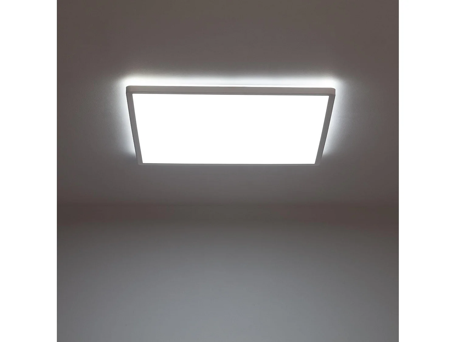 Plafoniera LED 24W Quadrata SwitchCCT Selezionabile 420x420 mm Doppia Luce Selezionabile (Caldo-Naturale-Freddo)