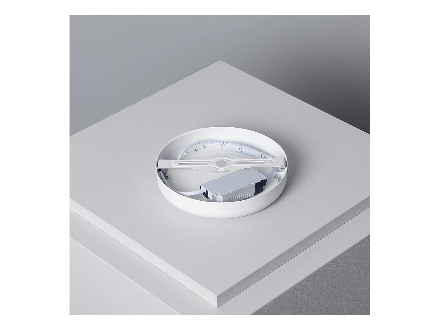 Plafón LED 12W Circular Metal Ø180 mm Design White 4000K Blanco Neutro