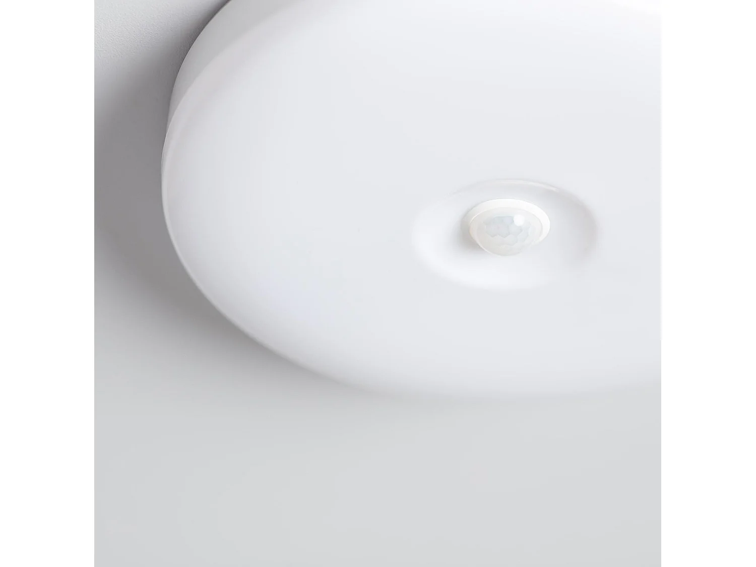 Plafonnier LED 12W Ø216 mm No Flicker avec Détecteur de Présence PIR et Crépusculaire  6500K Blanc froid