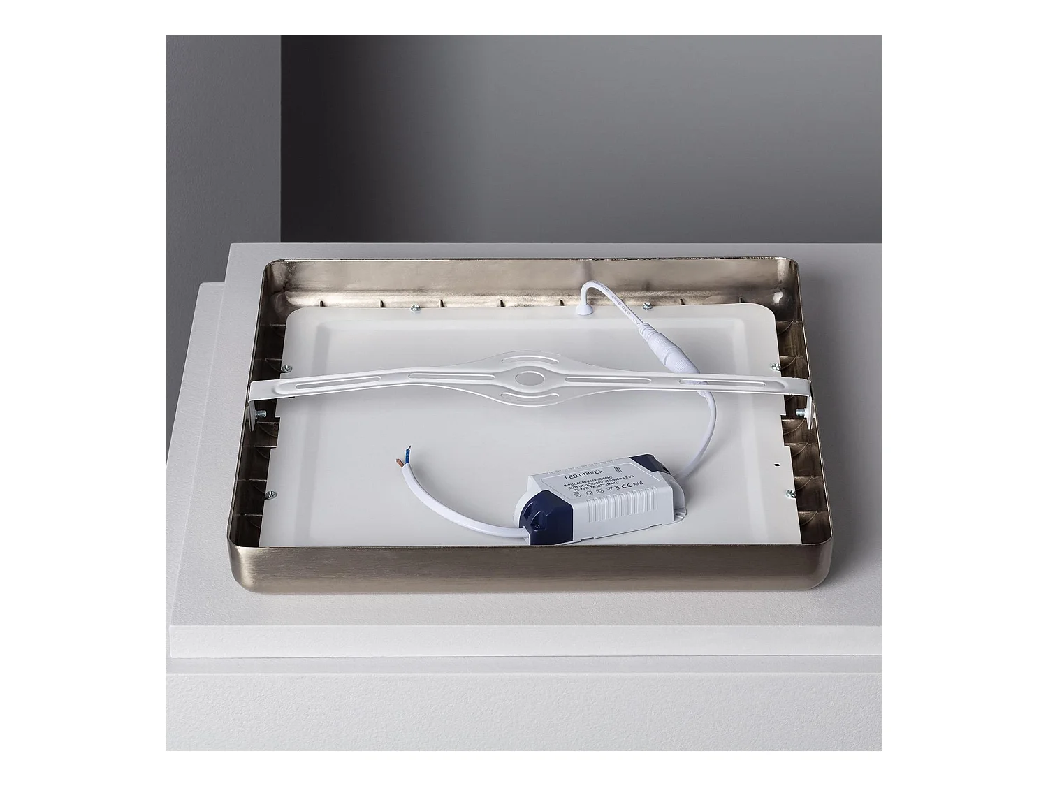 Plafonnier LED Carré 24W Métal Design Silver 300x300mm  3000K Blanc chaud
