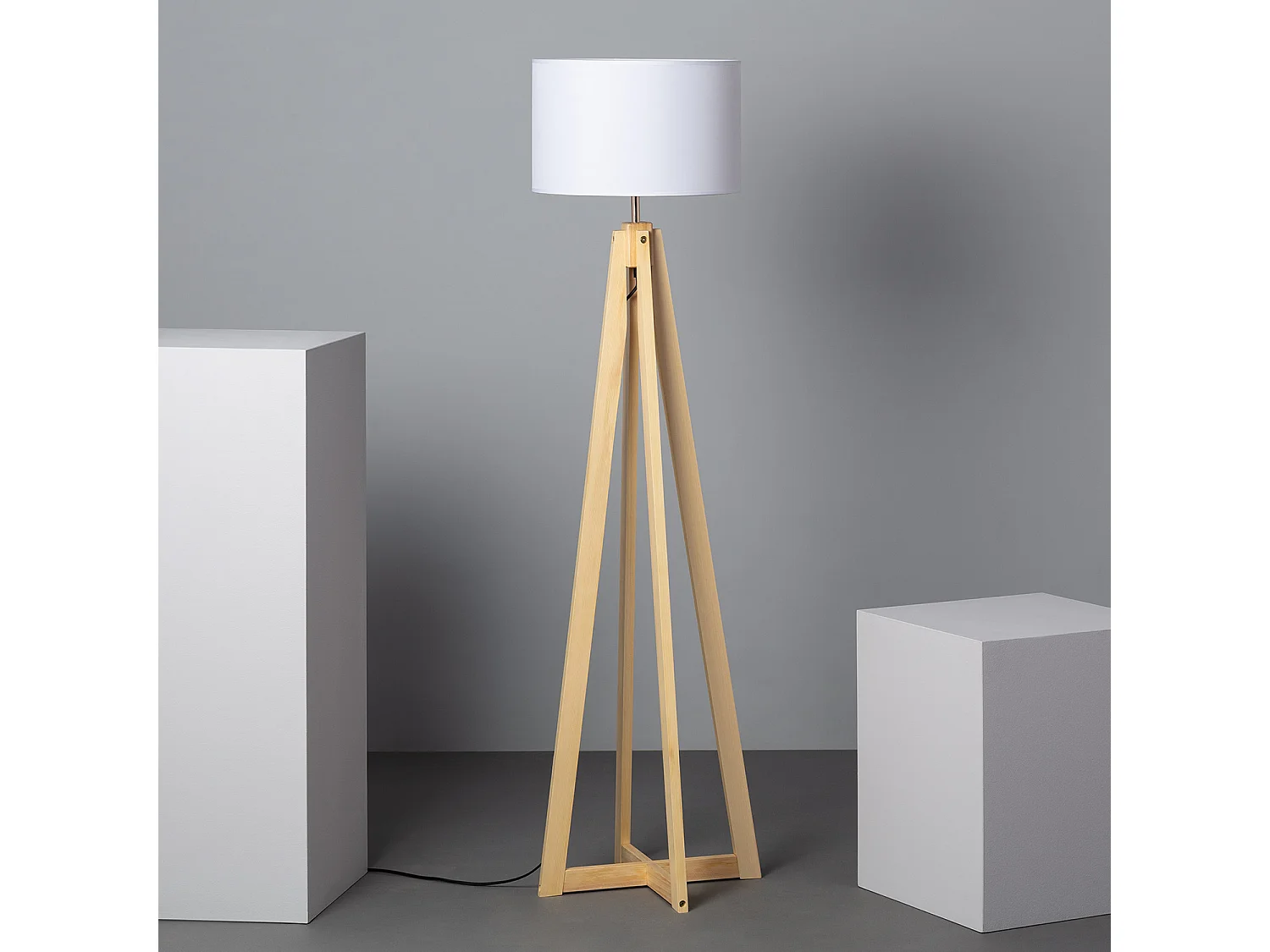 Lampadaire Bois Korsade Blanc