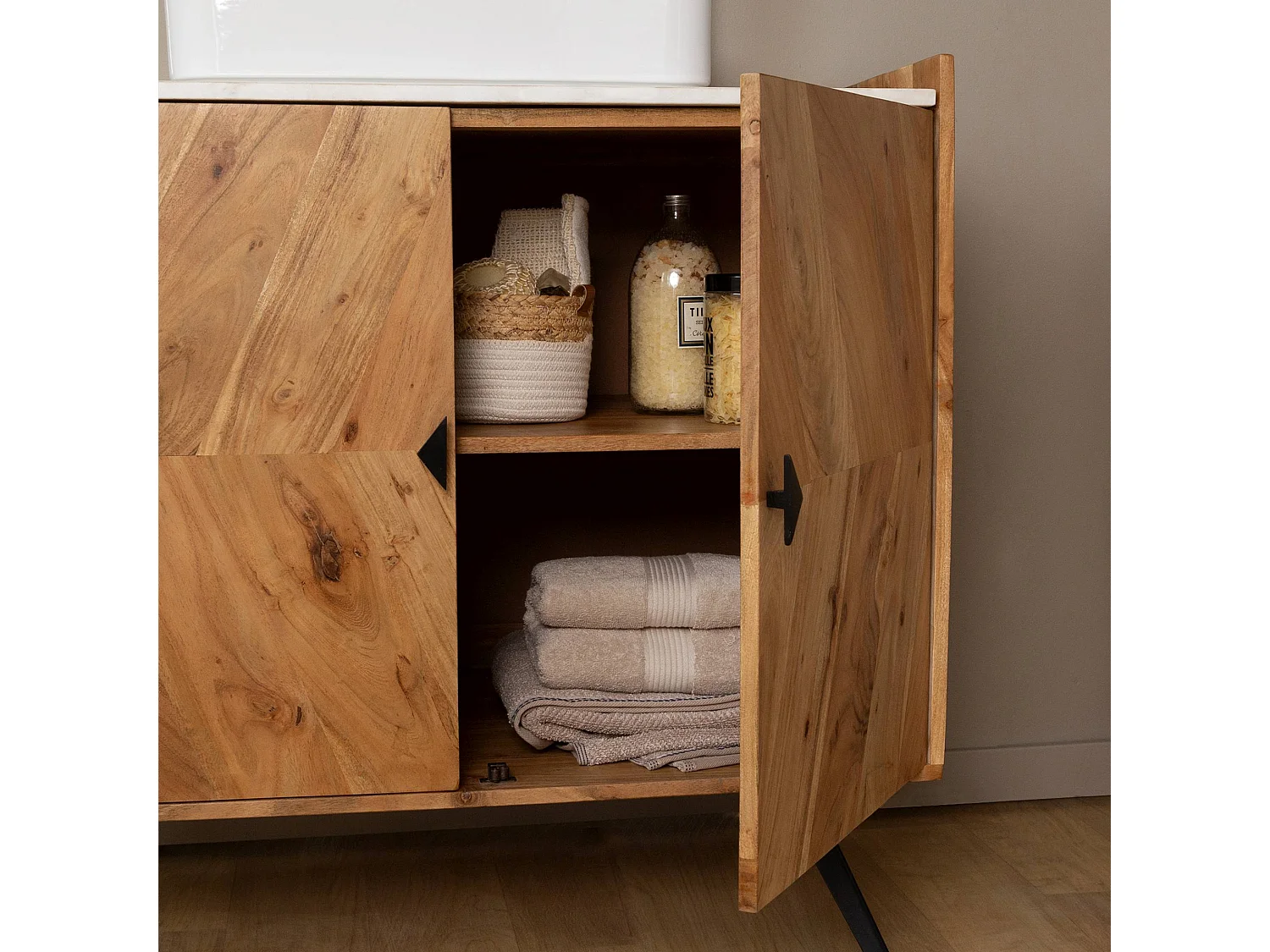 Mueble de baño de madera de acacia y mármol Aloé con almacenamiento