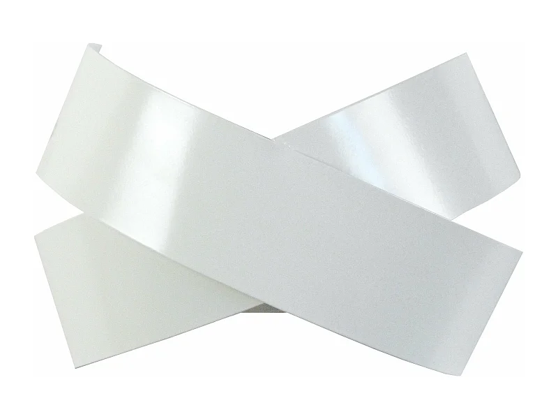 Applique t métal ivoire 8cm.