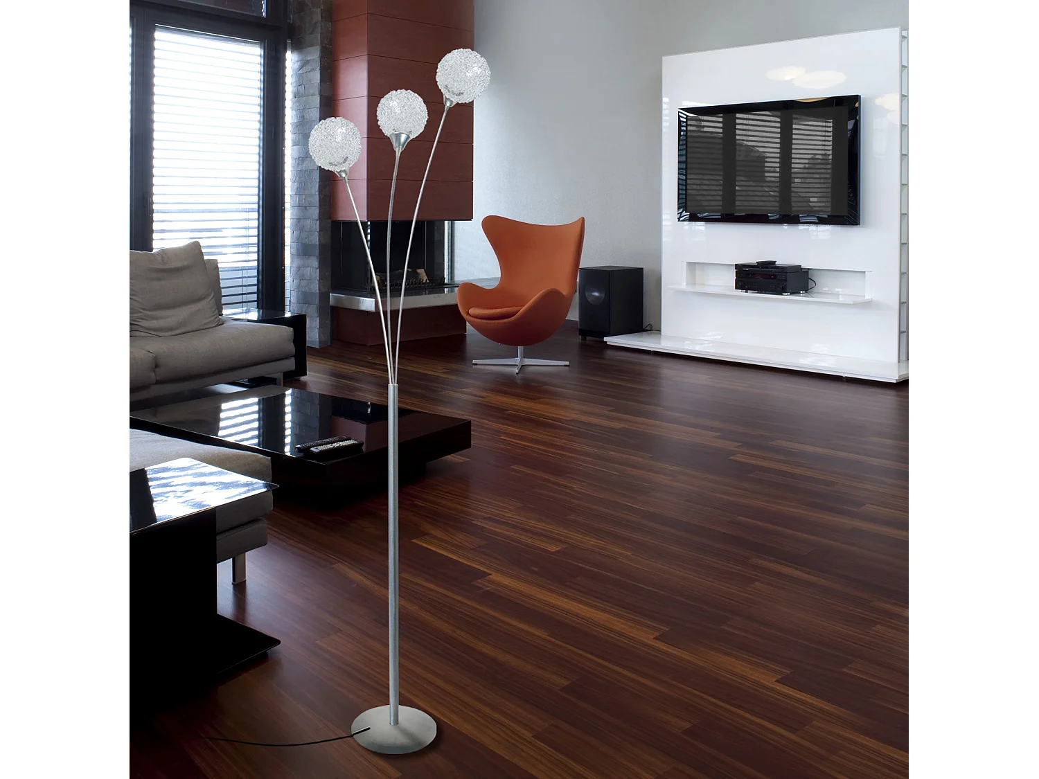 Lampadaire 3 bras métal  aluminium 160 cm.