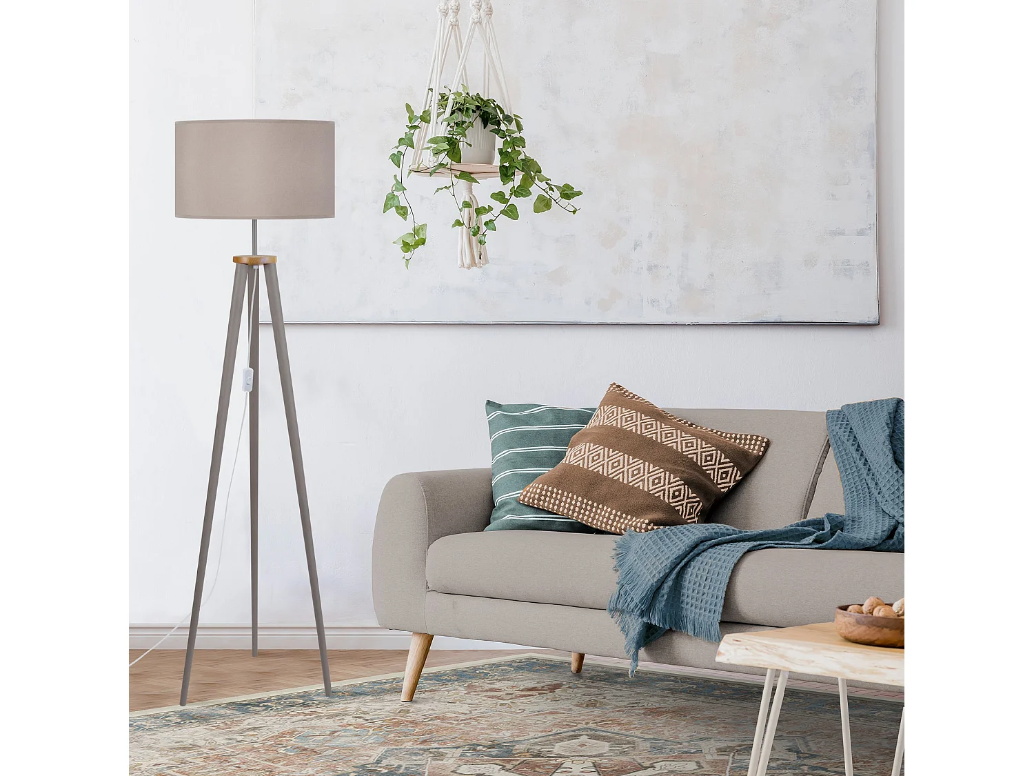 Lampadaire trépied, bois taupe155 cm.