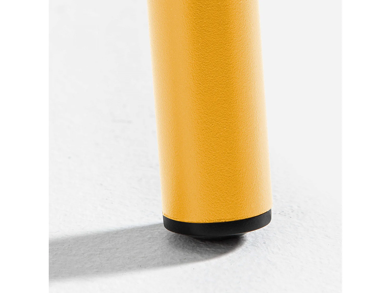 Table de jardin carrée en métal jaune - Palavas