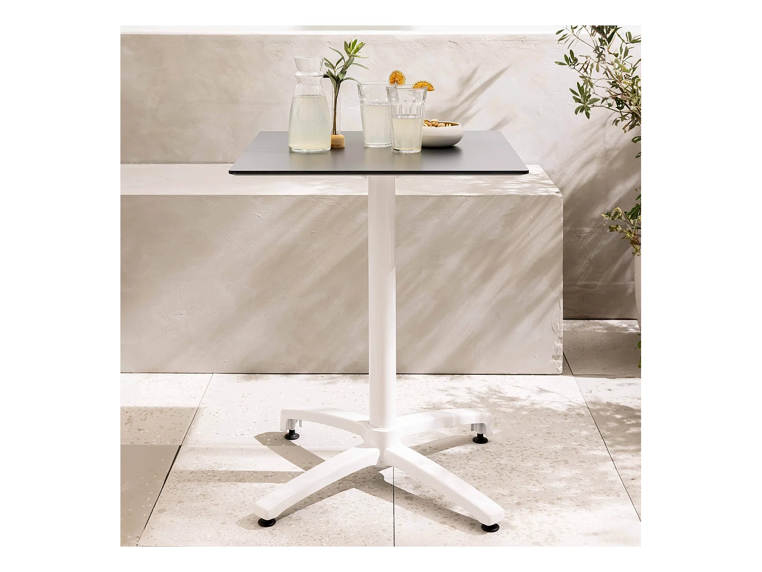 Table de terrasse 60 x 60 cm inclinable stratifié noir