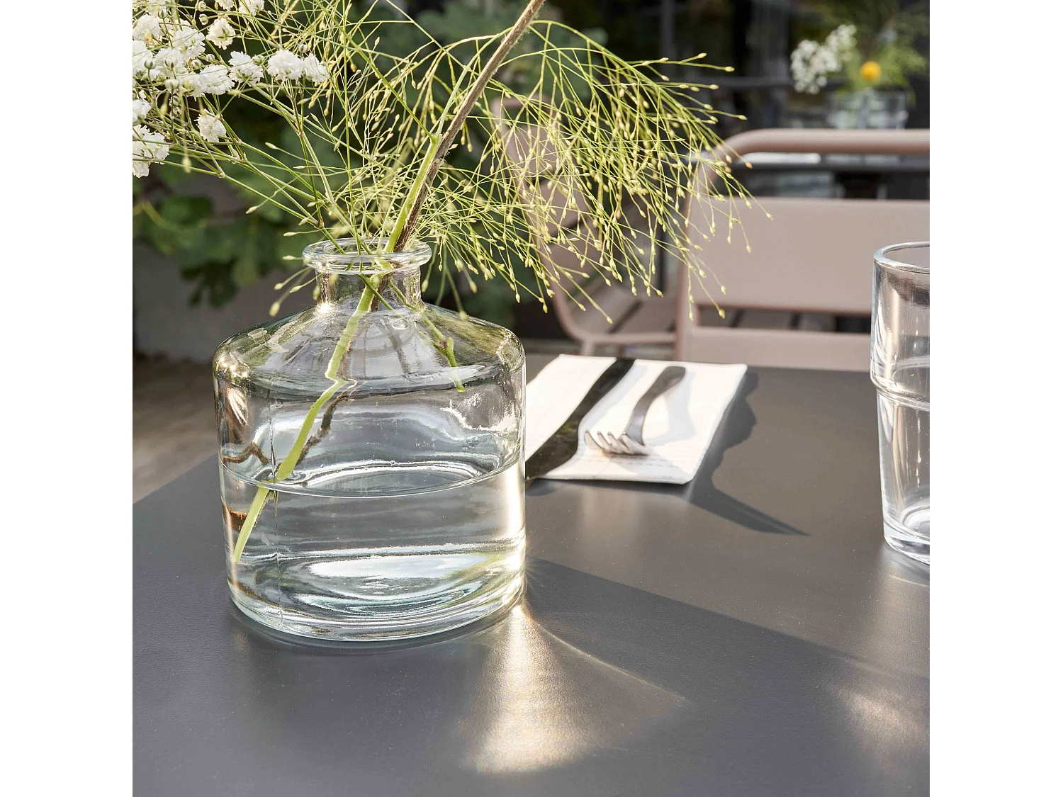 Table de terrasse 60 x 60 cm inclinable stratifié noir