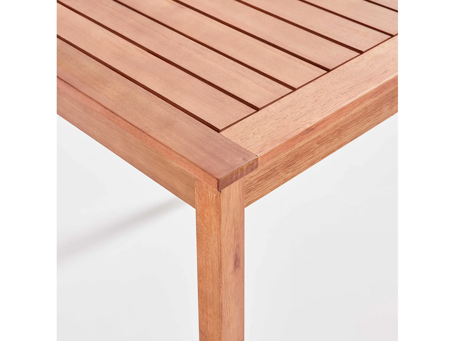 Table bistrot carrée en bois d'eucalyptus