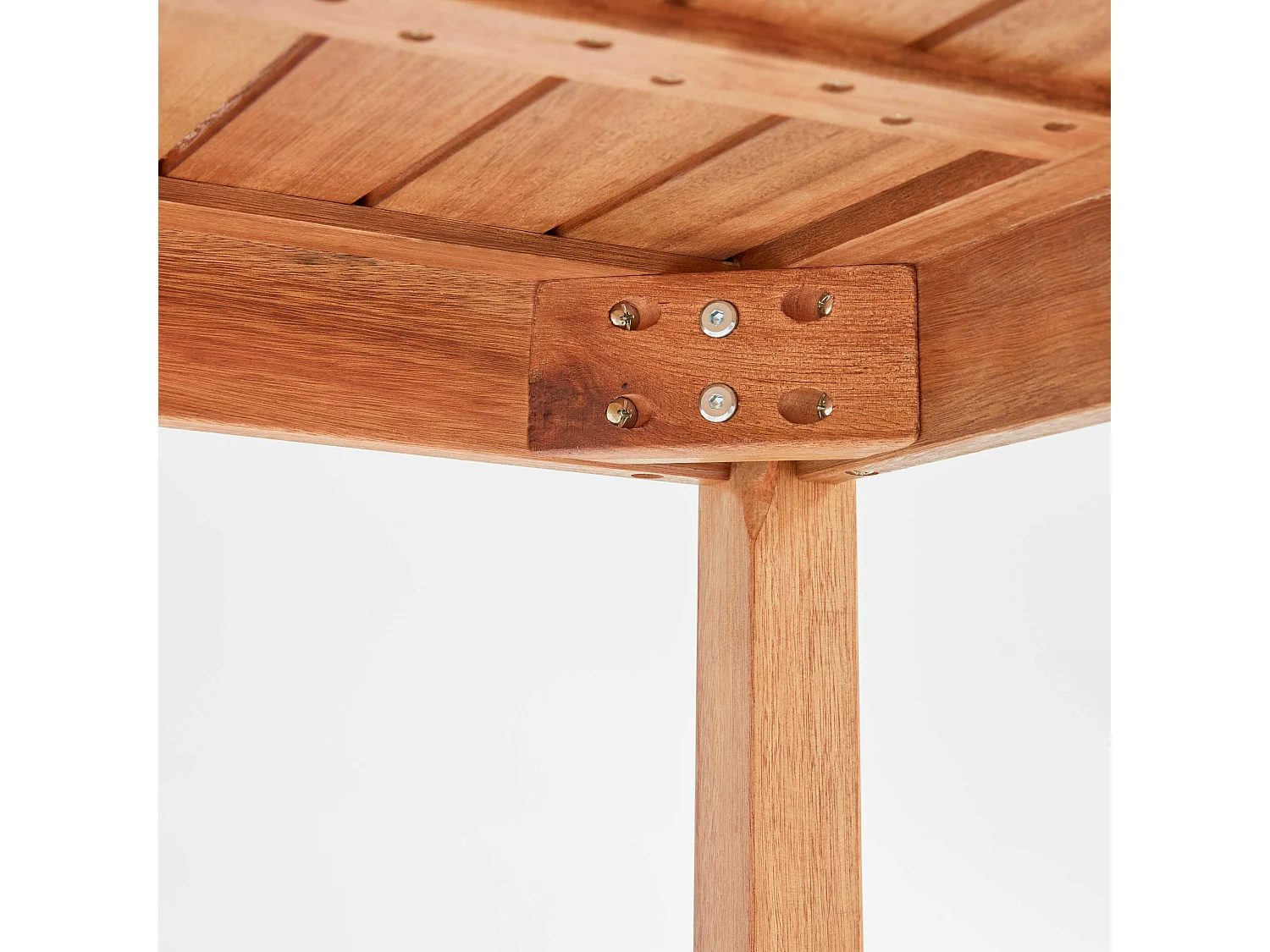 Table bistrot carrée en bois d'eucalyptus