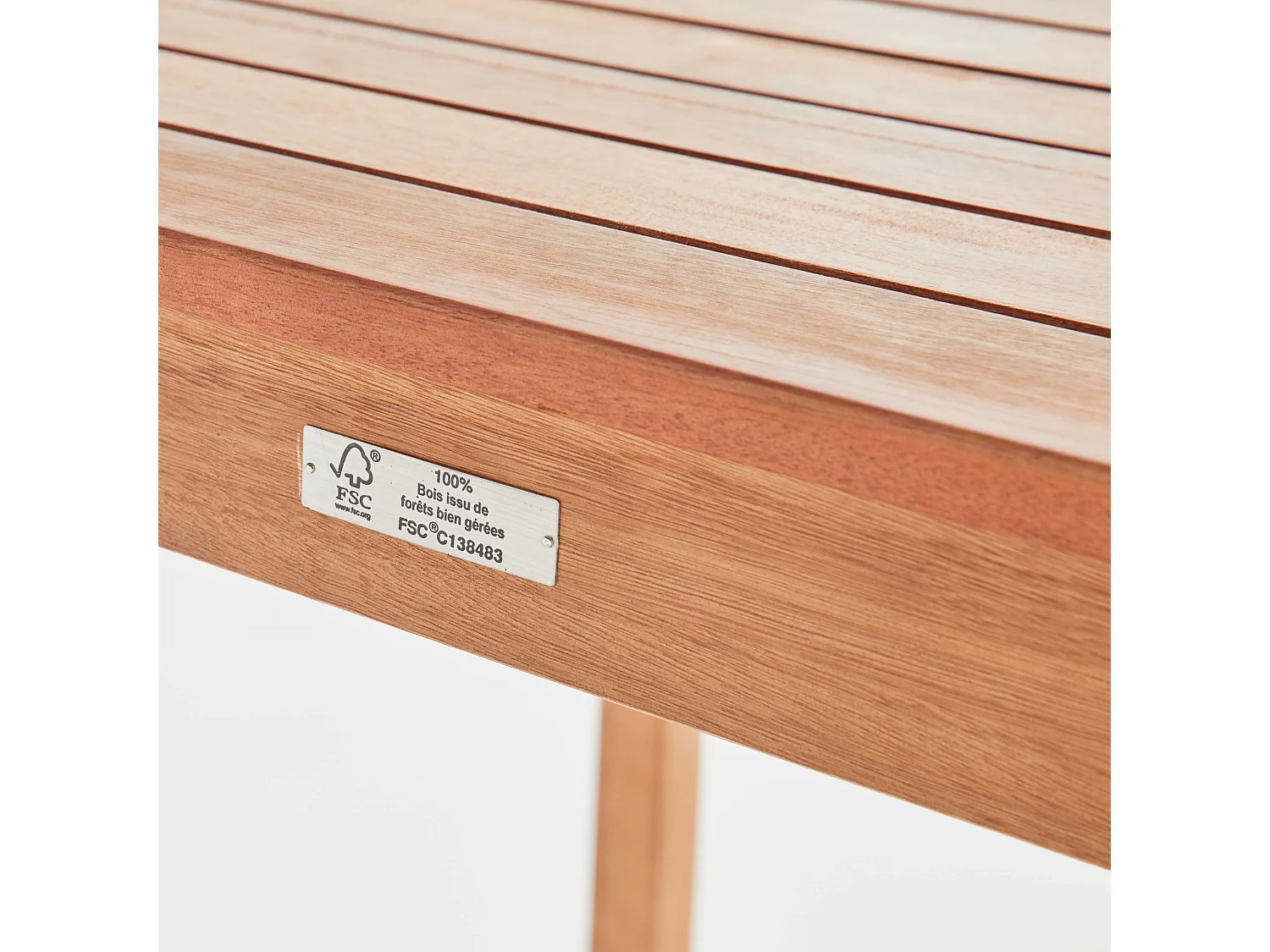 Table bistrot carrée en bois d'eucalyptus