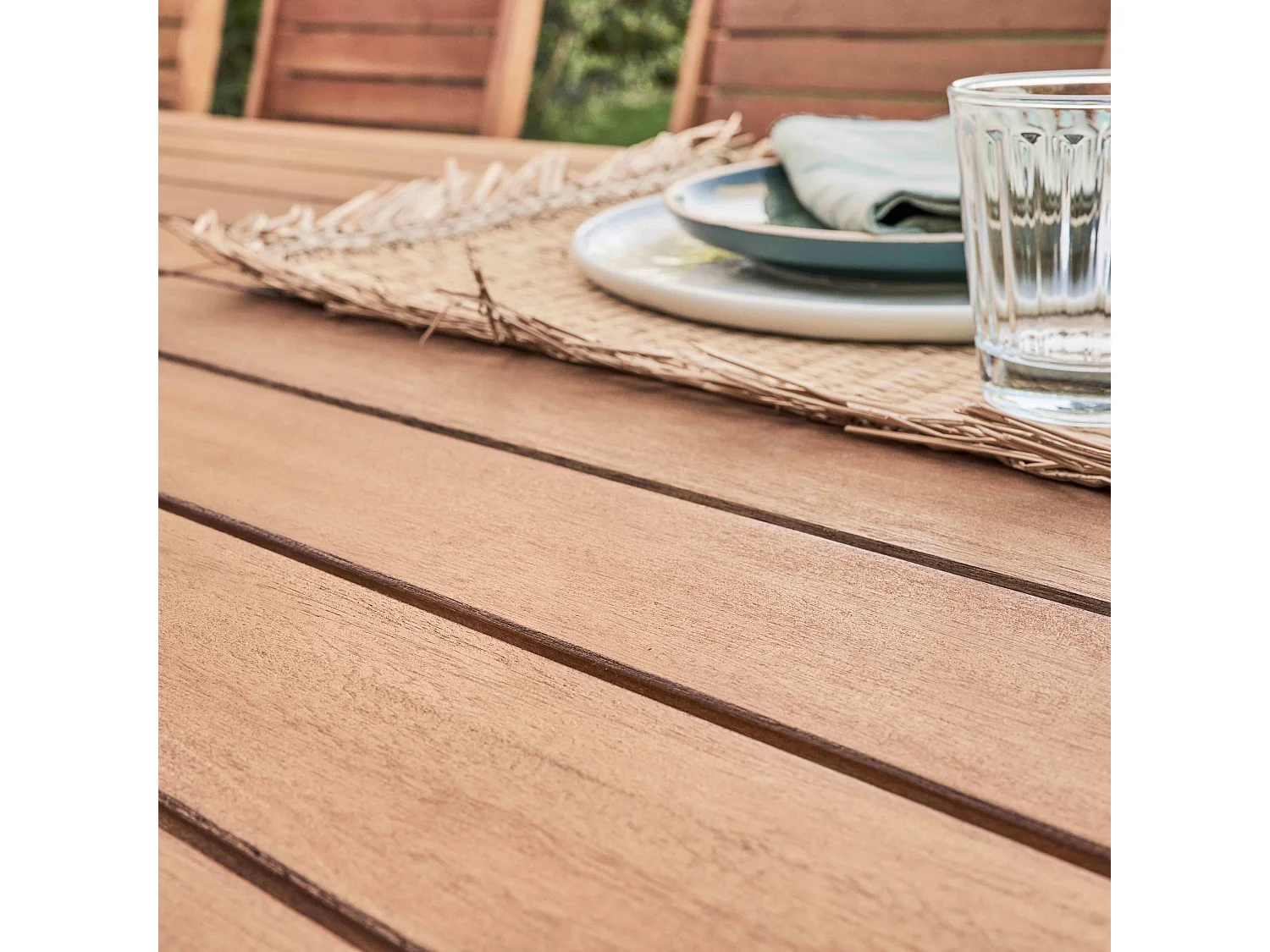 Table de terrasse extensible en bois d'eucalyptus