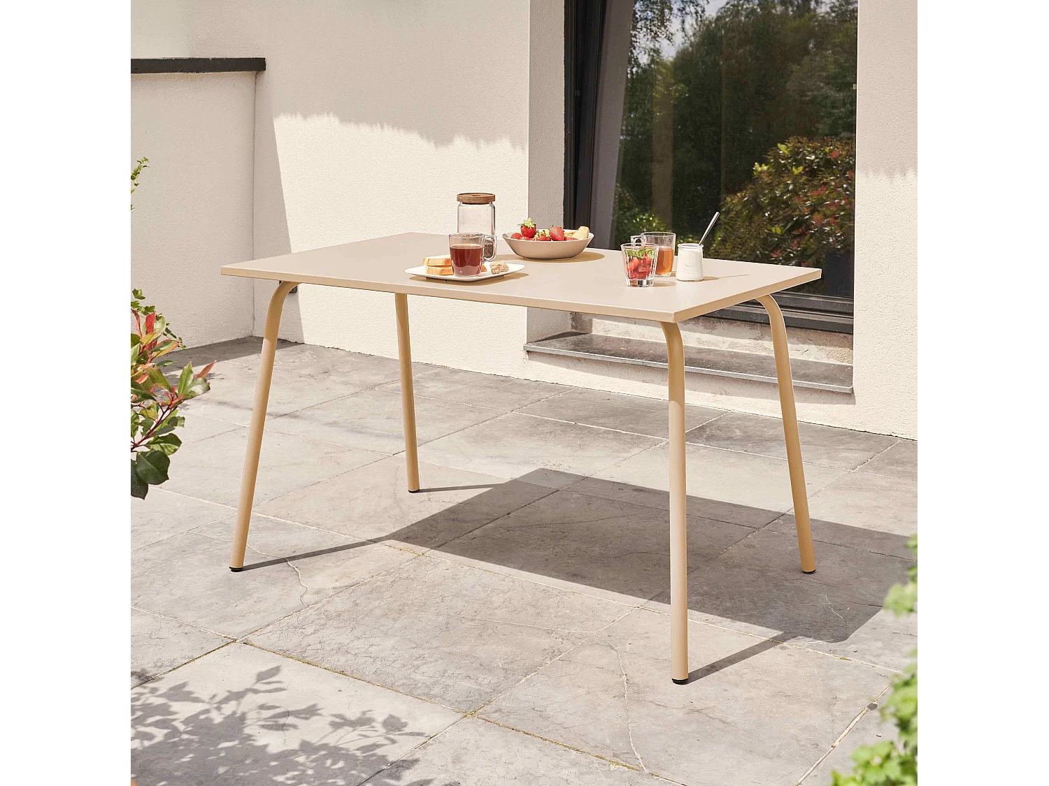 Table de jardin en acier 120 x 70 cm ivoire  - Palavas