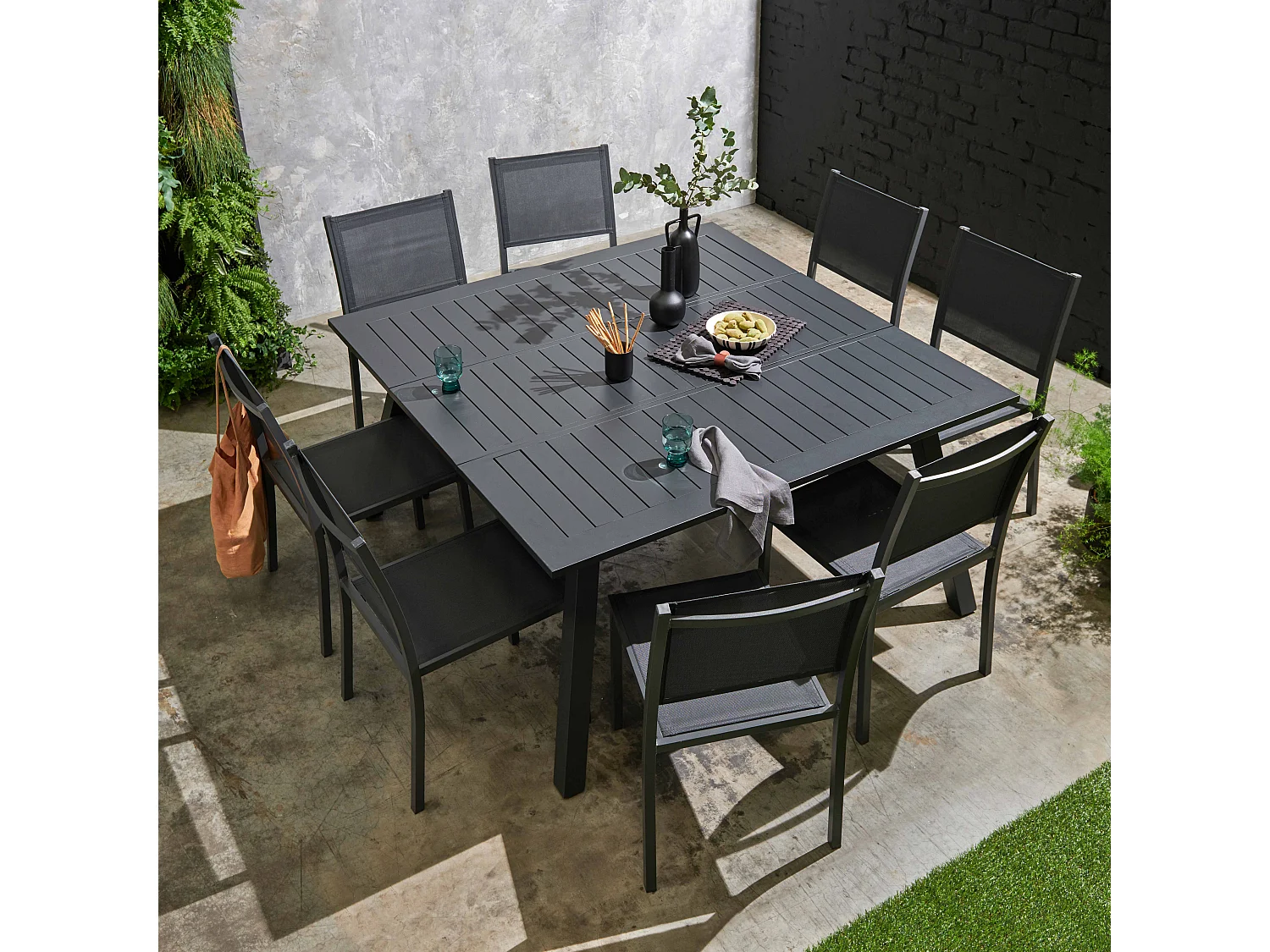 Table de jardin carrée extensible en aluminium noir