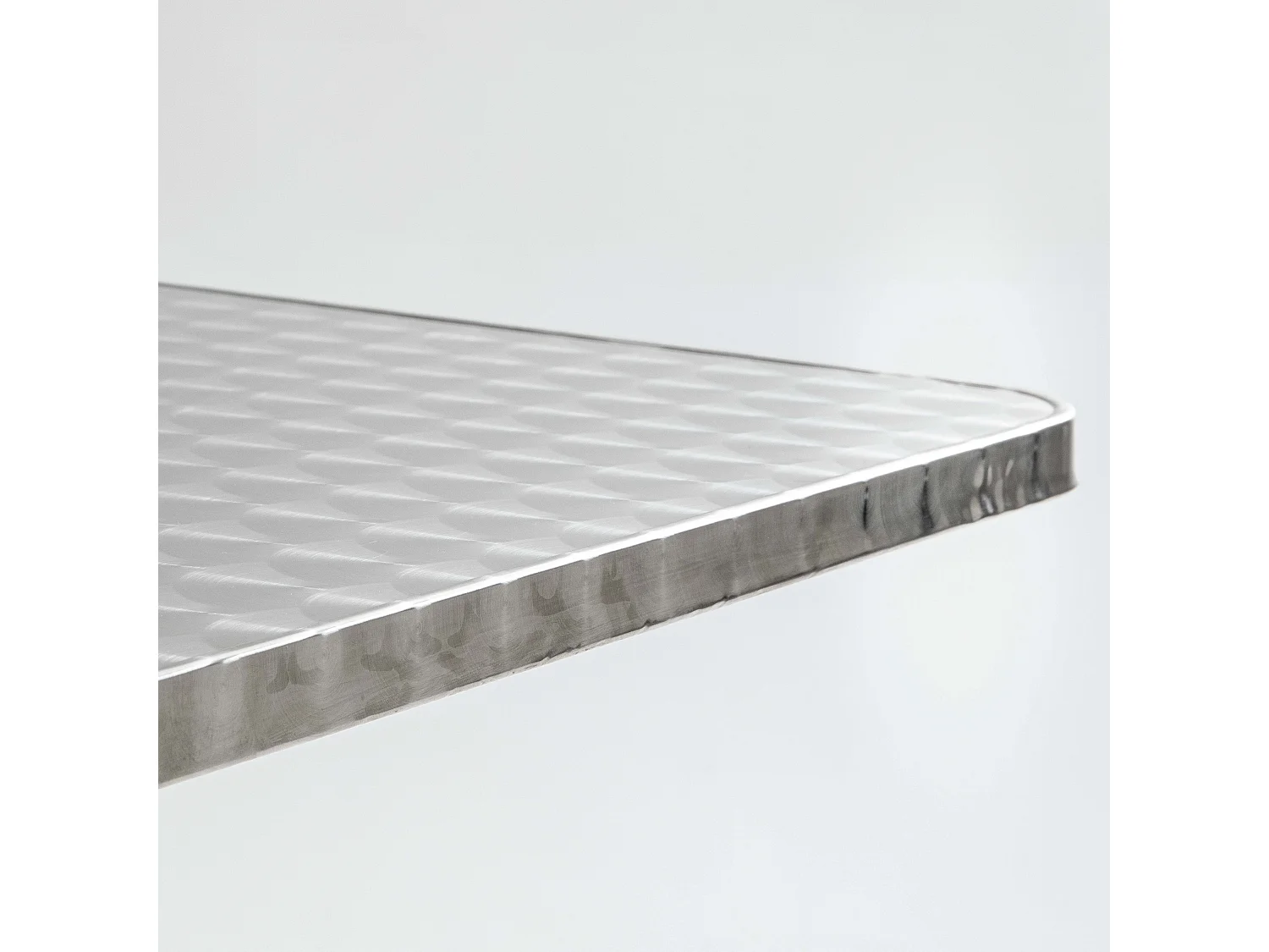 Table haute mange debout carrée en aluminium
