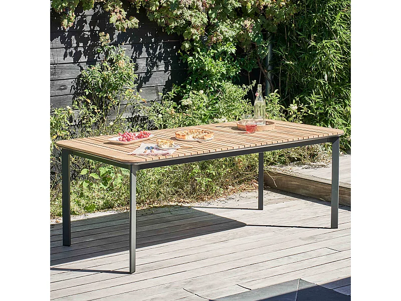 Table de terrasse en aluminium et teck