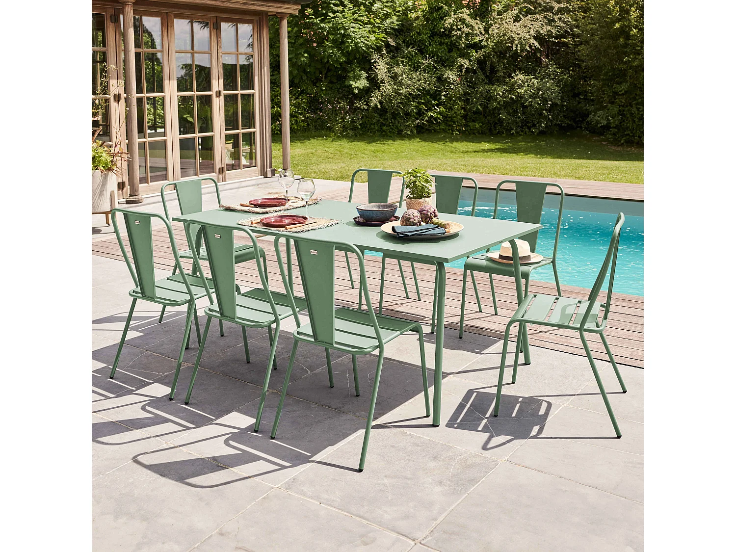 Table de jardin rectangulaire en métal vert sauge 180 cm - Palavas