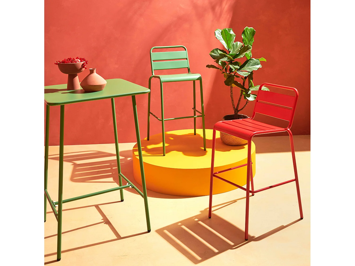 Table haute de jardin carrée en acier vert cactus - Palavas