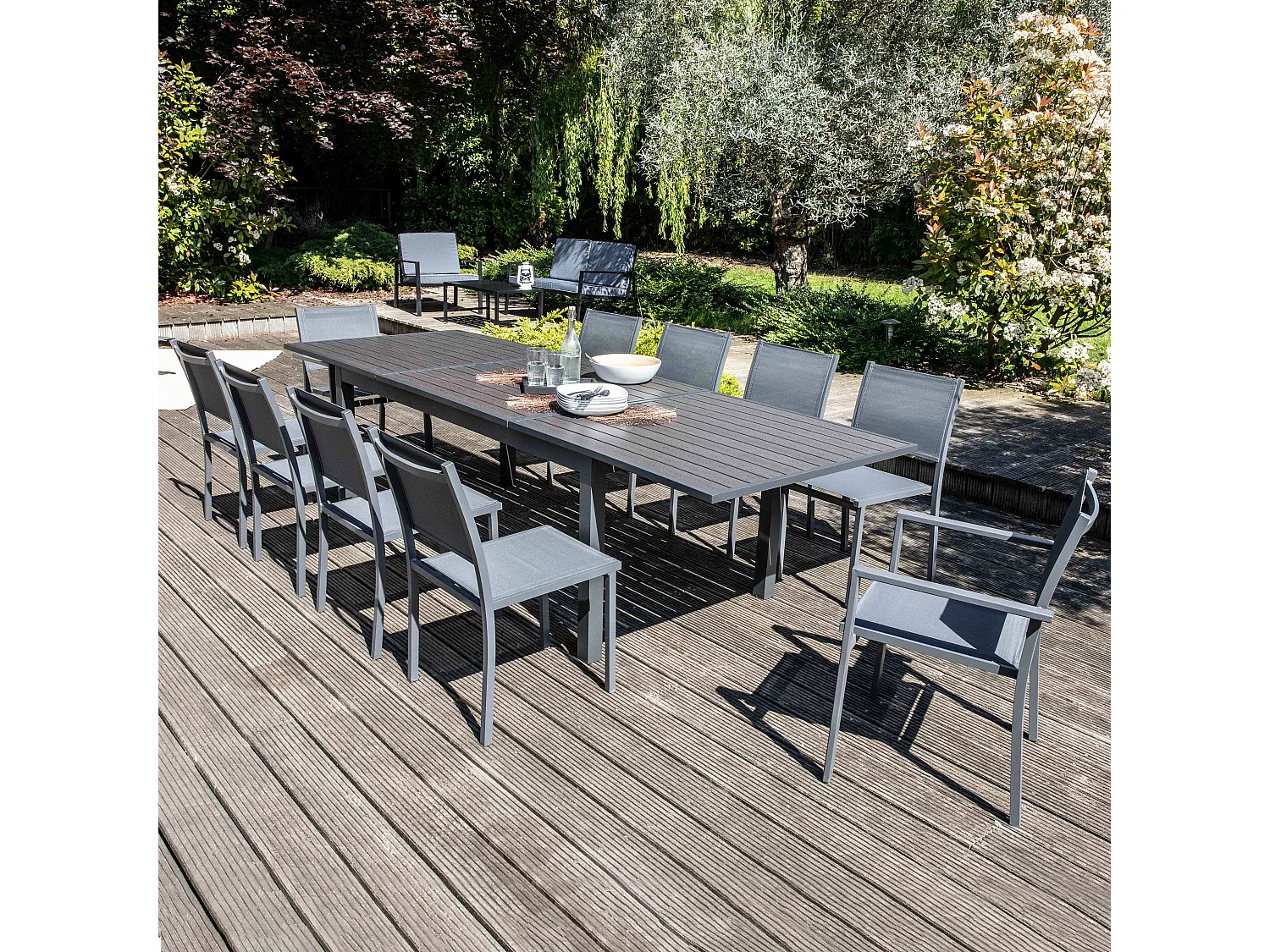 Table de jardin extensible en aluminium et bois composite