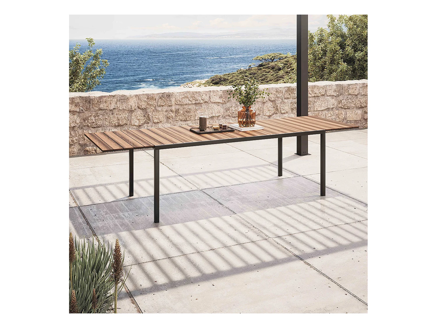Table extensible en aluminium et bois synthétique marron