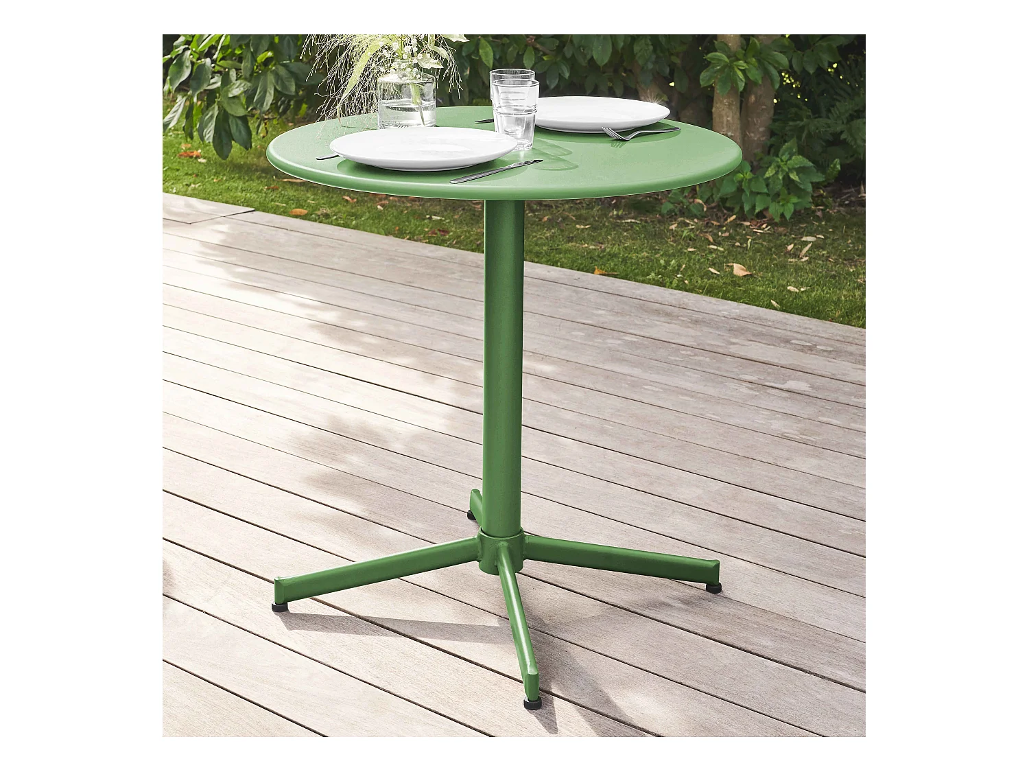 Table de jardin ronde bistro inclinable en acier vert cactus - Palavas